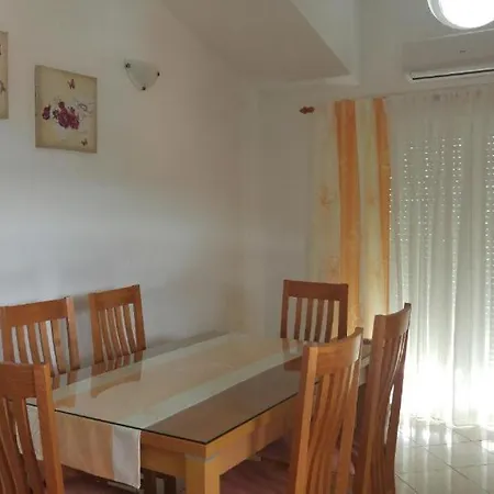 Tonci And Iris Primošten