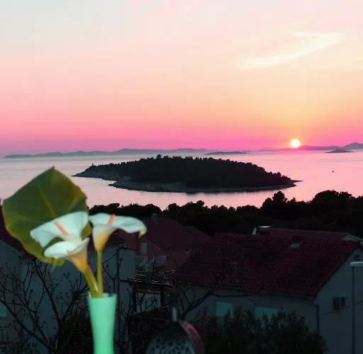 Tonci And Iris דירה *